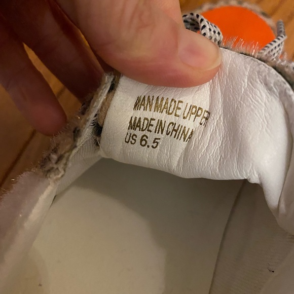 White Raven Runners - Picture 3 of 3